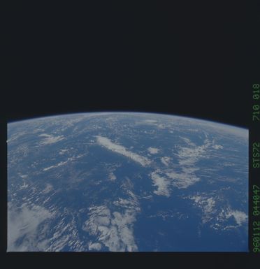 STS072-710-018 - STS-072 - Earth observations taken from shuttle orbiter Endeavour during STS-72 mission