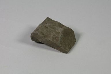 To'i Ma'a (Stone Adze)