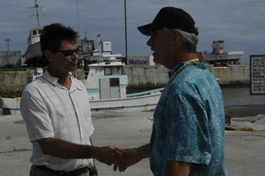 [Assignment: 48-DPA-SOI_K_Kwajalein_6-11-07] Pacific Islands Tour: Visit of Secretary Dirk Kempthorne [and aides] to Kwajalein Atoll, of the Republic of Marshall Islands [48-DPA-SOI_K_Kwajalein_6-11-07__DI14390.JPG]