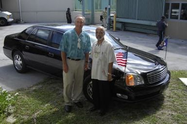 [Assignment: 48-DPA-SOI_K_Majuro_6-11-12-07] Pacific Islands Tour: Visit of Secretary Dirk Kempthorne [and aides] to Majuro Atoll, of the Republic of Marshall Islands [48-DPA-SOI_K_Majuro_6-11-12-07__DI14831.JPG]