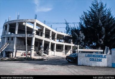 Tonga - Lavengamalie College