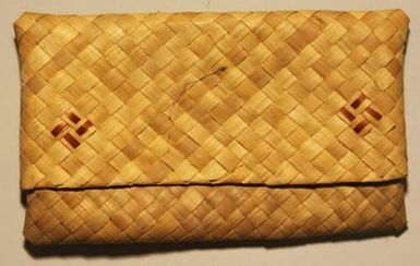 Woven wallet