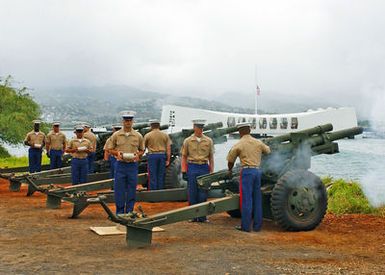 US Marine Corps (USMC) Marines fire a nineteen-gun salute in honor of the arrival of US Navy (USN) Admiral (ADM) Vern Clark, CHIEF of Naval Operations (CNO), during the Change of Command for Commander Pacific Fleet in Pearl Harbor. USN ADM Gary Roughead [not shown] relieved USN ADM Walter F. Doran [not shown] as Commander of the US Pacific Fleet (PACFLT), the Navyßs largest area of responsibility (AOR) in a ceremony pier side at the Battleship Missouri Memorial on Fords Island. PACFLT is made up of approximately 200 ships and 1,400 aircraft, and more than 190,000 Sailors, Marines and civilians