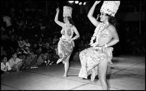 [Female Dancers for Hawaii Club of San Antonio]