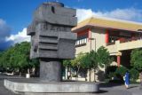 Honolulu, Chinese Cultural Plaza sculpture