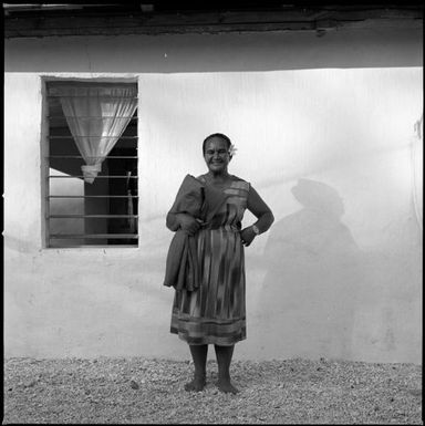 Tauraarenga Mouauri and Vaine Papa frame 1