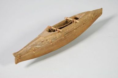 Model Vaka (canoe)