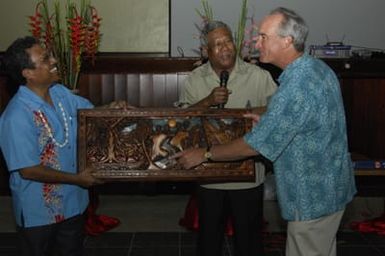 [Assignment: 48-DPA-SOI_K_Palau_6-7-9-07] Pacific Islands Tour: Visit of Secretary Dirk Kempthorne [and aides] to Palau Islands, Republic of Palau [48-DPA-SOI_K_Palau_6-7-9-07__DI13143.JPG]