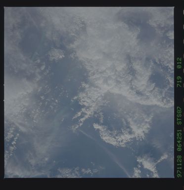 STS087-719-012 - STS-087 - Earth observations taken from shuttle orbiter Columbia during STS-87 mission