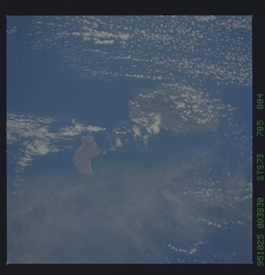 STS073-705-004 - STS-073 - Earth observations taken from shuttle orbiter Columbia