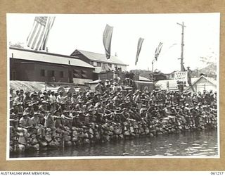 PORT MORESBY, NEW GUINEA. 1943-11-28. PORTION OF THE LARGE CROWD WHICH ATTENDED THE ALLIED SERVICES GRAND SWIMMING CARNIVAL