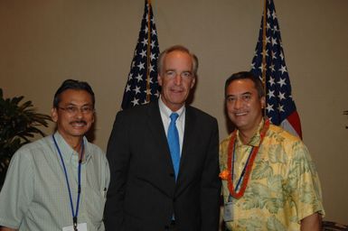 [Assignment: 48-DPA-09-29-08_SOI_K_Isl_Conf_Lead] Participants in the Insular Areas Health Summit [("The Future of Health Care in the Insular Areas: A Leaders Summit") at the Marriott Hotel in] Honolulu, Hawaii, where Interior Secretary Dirk Kempthorne [joined senior federal health officials and leaders of the U.S. territories and freely associated states to discuss strategies and initiatives for advancing health care in those communinties [48-DPA-09-29-08_SOI_K_Isl_Conf_Lead_DOI_0784.JPG]