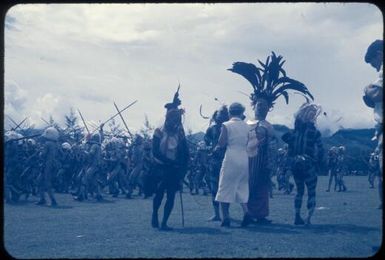 Mudmen, Goroka, between 1955 and 1960, [1] / Tom Meigan