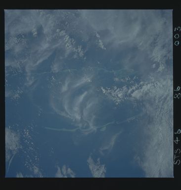 S46-86-003 - STS-046 - Earth observations from the shuttle orbiter Atlantis during STS-46