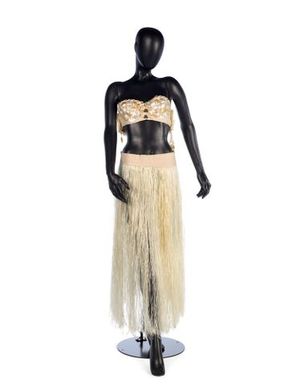 Pāreu kiri'au (Hula skirt)