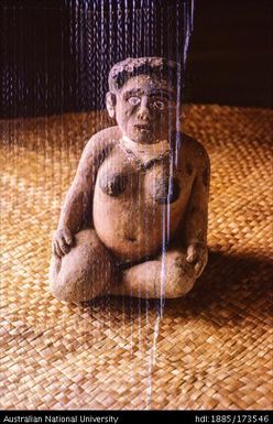 Wood female figure carving, To Mari's house, Vunamumur, Rabaul