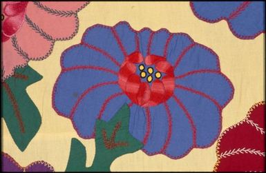Tivaevae tataura, matarita (chrysanthemums) pattern, by Grace Ngaputa (detail)