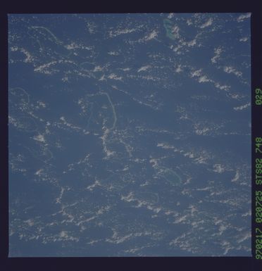 STS082-748-029 - STS-082 - Earth observations taken from shuttle orbiter Discovery during STS-82 mission