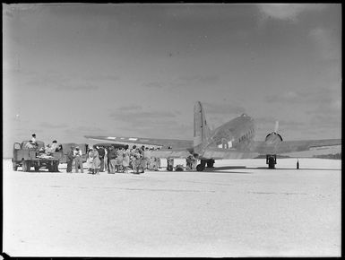 Dakota aircraft at Aitutaki airfield