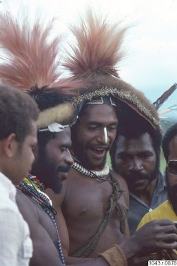 ["män, huvudbonad, porträtt, ansiktsmålning, fotografi, photograph"]