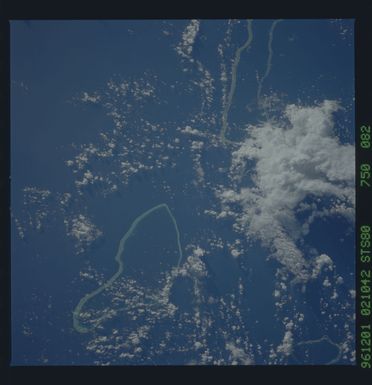STS080-750-082 - STS-080 - Earth observations taken from Space Shuttle Columbia during STS-80 mission