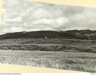 FORTIFICATION POINT, NEW GUINEA. 1944-03-21. THE ROCKY TYPE OF COUNTRY AT FORTIFICATION POINT WITHIN THE AREA OF HEADQUARTERS, 2ND AUSTRALIAN CORPS