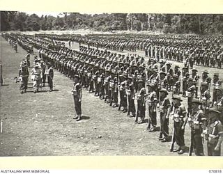 LAE, NEW GUINEA, 1944-03-08. THE GENERAL OFFICER COMMANDING 2ND AUSTRALIAN CORPS, VX20308 MAJOR-GENERAL F.H. BERRYMAN, CBE, DSO (1), WITH NX94 LIEUTENANT COLONEL K.H. MONTGOMERY (2), OFFICER ..