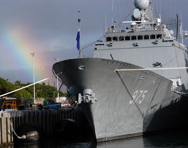 Republic of Korea (ROK) KDX-2 Class Destroyer CHUNGMUGONG YI SUNSHIN (DDGHM 975) moored pier side at Naval Station Pearl Harbor. The ship is participating in this year's Rim of the Pacific (RIMPAC) 2004 exercise. RIMPAC is the largest international maritime exercise in the waters around the Hawaiian Islands. This years exercise includes seven participating nations: Australia, Canada, Chile, Japan, South Korea, the United Kingdom and the United States. RIMPAC enhances the tactical proficiency of participating units in a wide array of combined operations at sea, while enhancing stability in the Pacific Rim region