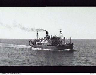 1940-04-17. STARBOARD BOW VIEW OF THE AUSTRALIAN PASSENGER VESSEL ORUNGAL WHICH CARRIED AUSTRALIAN TROOPS TO NEW GUINEA FROM 1940-06. FOUND UNSUITABLE FOR TROOP TRANSPORT DUTIES, SHE WAS RETURNED ..
