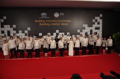 Barack Obama joins Asia Pacific Economic Cooperation Summit leaders and spouses for a group photo in Pasay, Metro Manila, Philippines, November 18, 2015