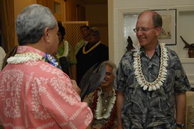 [Assignment: 48-DPA-SOI_K_Amer_Sam] Pacific Islands Tour: Visit of Secretary Dirk Kemmpthorne [and aides] to American Samoa, U.S. Territory [48-DPA-SOI_K_Amer_Sam__DI15499.JPG]