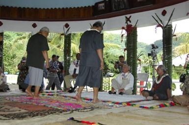 [Assignment: 48-DPA-SOI_K_Amer_Sam] Pacific Islands Tour: Visit of Secretary Dirk Kemmpthorne [and aides] to American Samoa, U.S. Territory [48-DPA-SOI_K_Amer_Sam__DI15109.JPG]