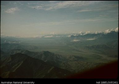 Waghi Valley looking West