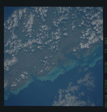 S38-74-083 - STS-038 - STS-38 earth observations