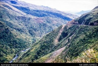 Mt Hagen - Baiyer Valley, 20 miles after Hagen - Lower Baiyer Gorge