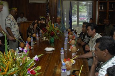 [Assignment: 48-DPA-SOI_K_Pohnpei_6-10-11-07] Pacific Islands Tour: Visit of Secretary Dirk Kempthorne [and aides] to Pohnpei Island, of the Federated States of Micronesia [48-DPA-SOI_K_Pohnpei_6-10-11-07__DI13718.JPG]