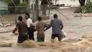 Three dead, thousands evacuated in Fiji flooding