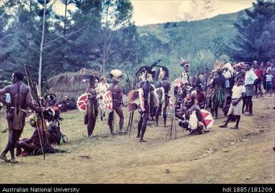 New Guinea - Kisivagloga, Yagaria - Central District, EML - sing-sing