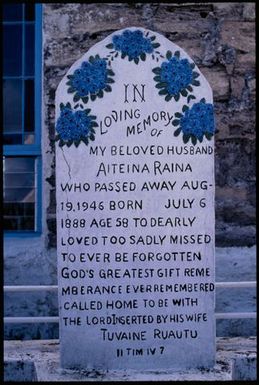 Headstone dedicated to Aiteina Raina, Cook Islands