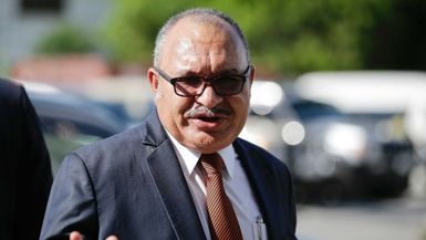 PNG police withdraw warrant for former PM after bungled arrest