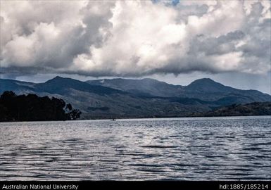 Leaving Sewa Bay, heading back to Mwatu Camp