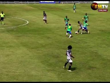 STRIKERS BEATS KOMARA