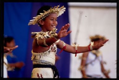 Kiribase performer, Pasifika, Auckland