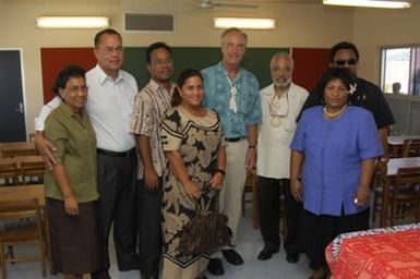 [Assignment: 48-DPA-SOI_K_Majuro_6-11-12-07] Pacific Islands Tour: Visit of Secretary Dirk Kempthorne [and aides] to Majuro Atoll, of the Republic of Marshall Islands [48-DPA-SOI_K_Majuro_6-11-12-07__DI14666.JPG]