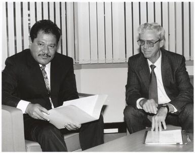 Prime Minister of Tuvalu, The Honourable Bikenibeu Paeniu, with Mr Tim Terrall, 1991 / Department of Foreign Affairs and Trade