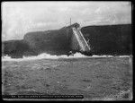 Bluff and landing at Spreckles' sugar plantation, Hawaii, 1907