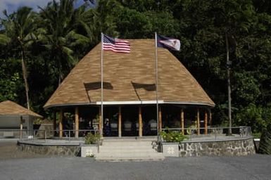 [Assignment: 48-DPA-SOI_K_Amer_Sam] Pacific Islands Tour: Visit of Secretary Dirk Kemmpthorne [and aides] to American Samoa, U.S. Territory [48-DPA-SOI_K_Amer_Sam__DI14959.JPG]