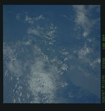 STS050-100-004 - STS-050 - STS-50 earth observations