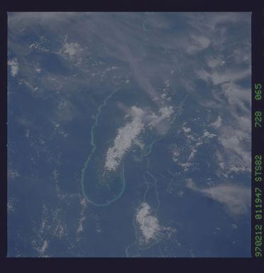 STS082-728-065 - STS-082 - Earth observations taken from shuttle orbiter Discovery during STS-82 mission