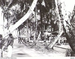 AN AUSTRALIAN NEW GUINEA ADMINISTRATIVE UNIT (ANGAU) ADMINISTRATIVE HQ WAS SET UP AT KAVIENG, NEW IRELAND, WITH CAPTAIN F.N.W. SHAND, ANGAU DISTRICT OFFICER, IN CHARGE, TO OPERATE IN NEW IRELAND ..
